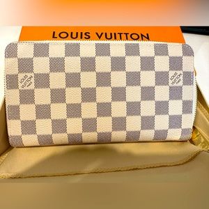Louis Vuitton wallet *brand new*
